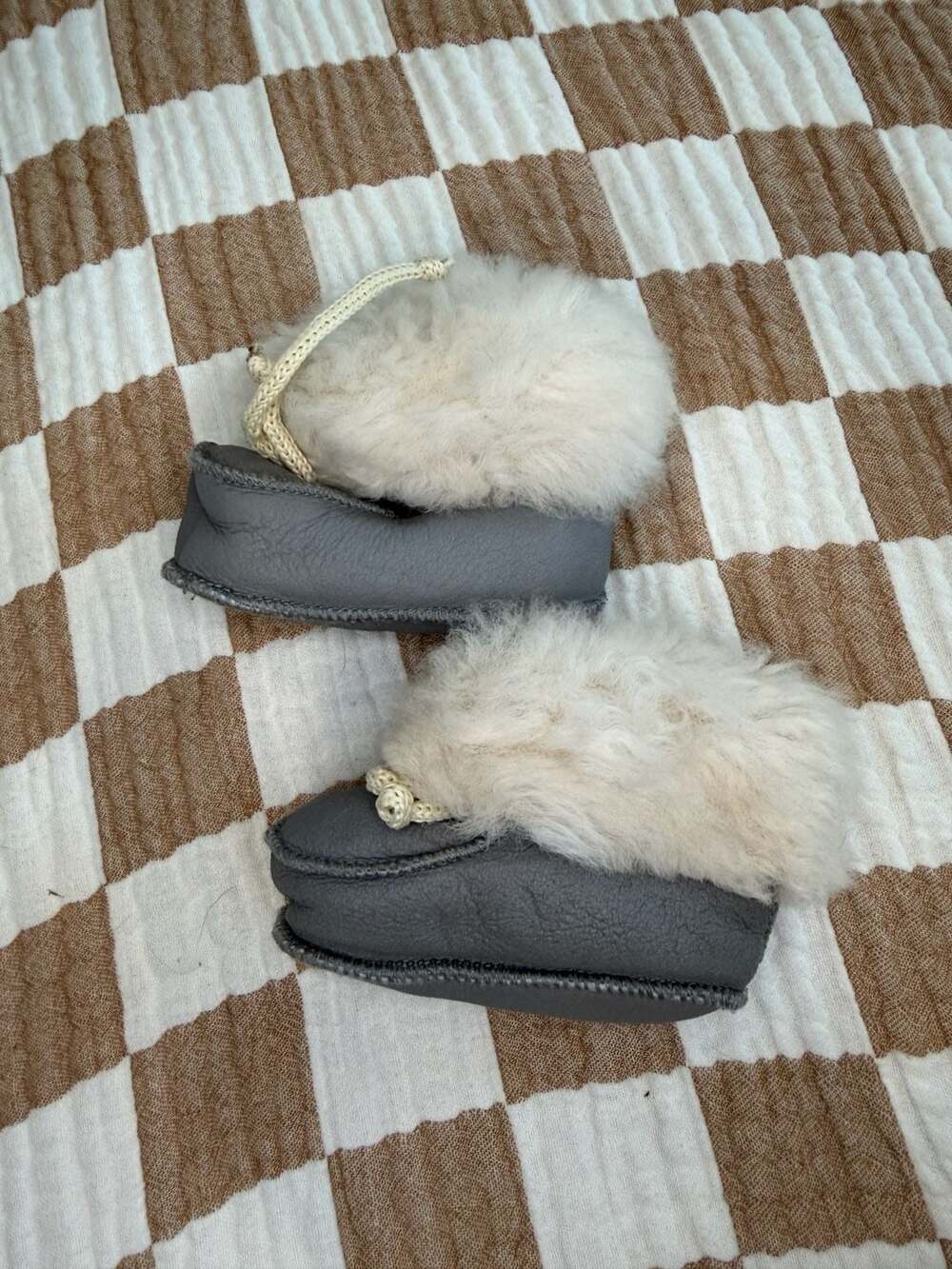 Sheepskin Baby Booties Size 0-6 Months Gray Shearling Slippers